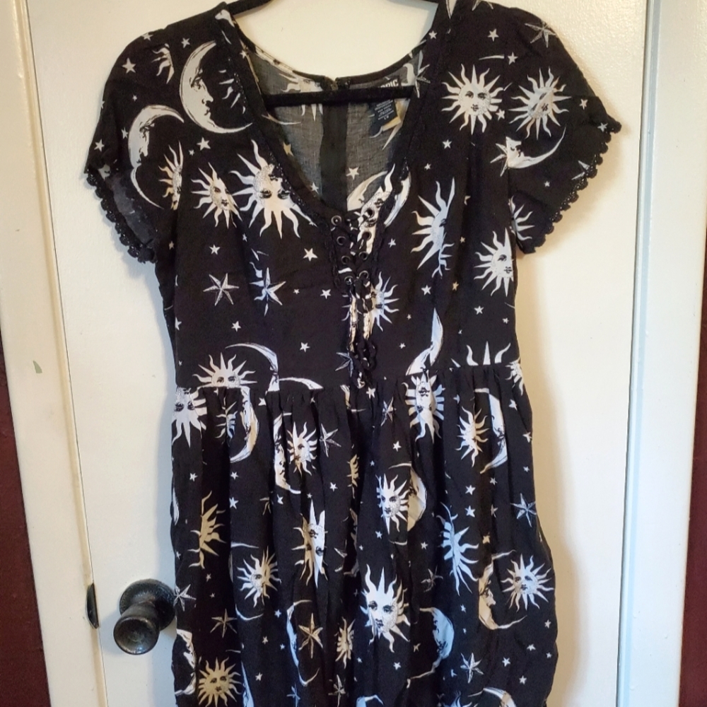 Hot Topic sun & moon dress